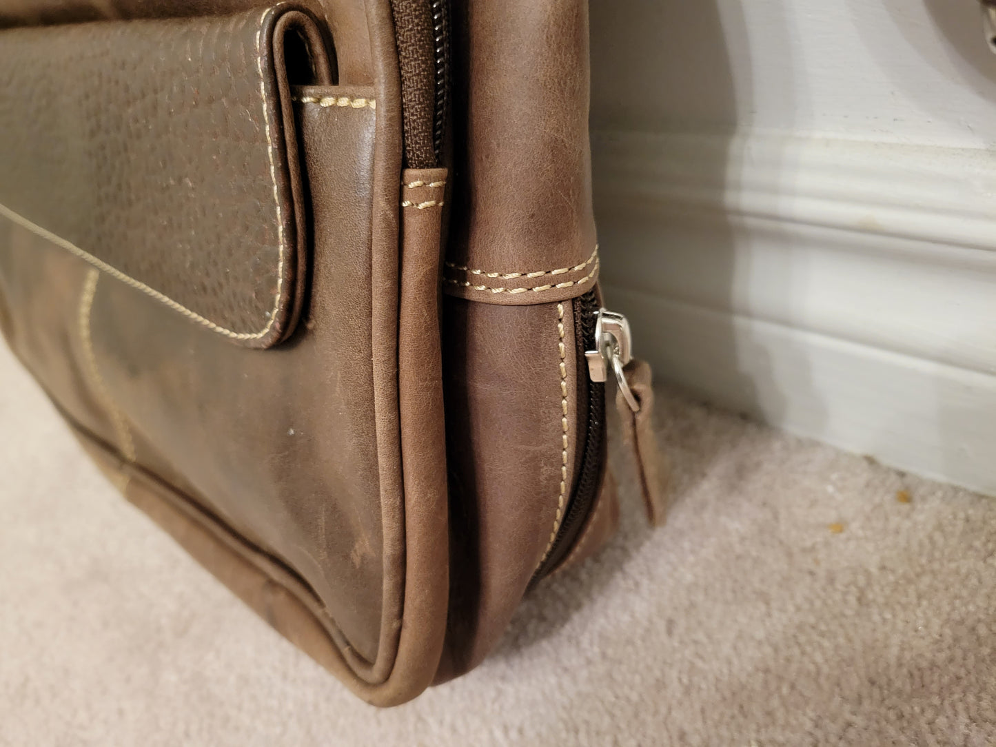 Genuine Leather Ladies Crossbody Multi-Compartment Bag (ArmyBrown)