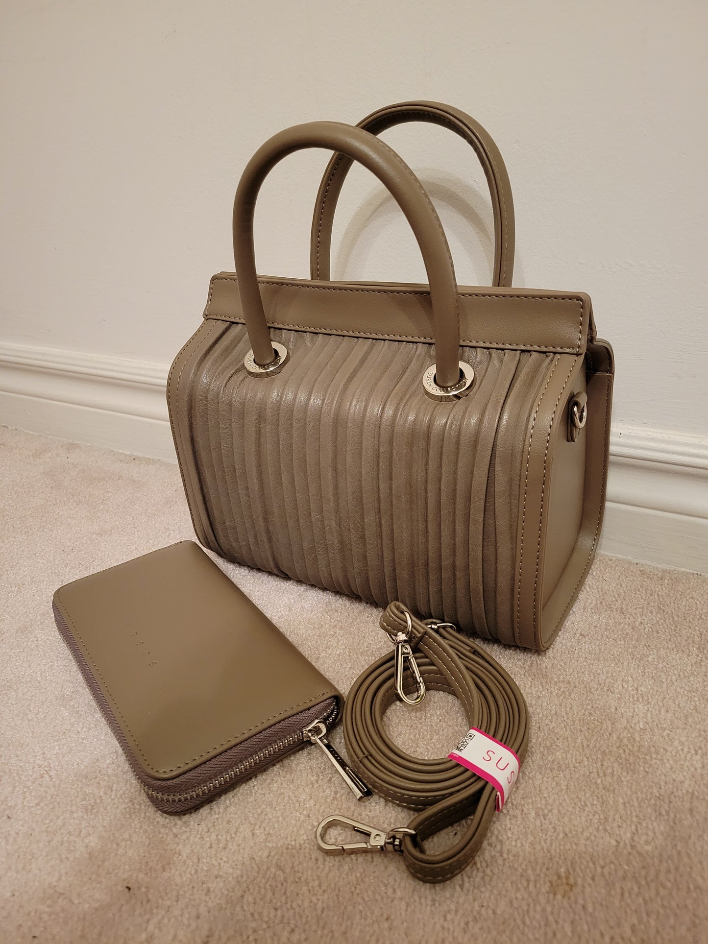 Classy Satchel Bag: L10xW5.25xH8" Single Compartment with Purse Polyurethane (Khaki)