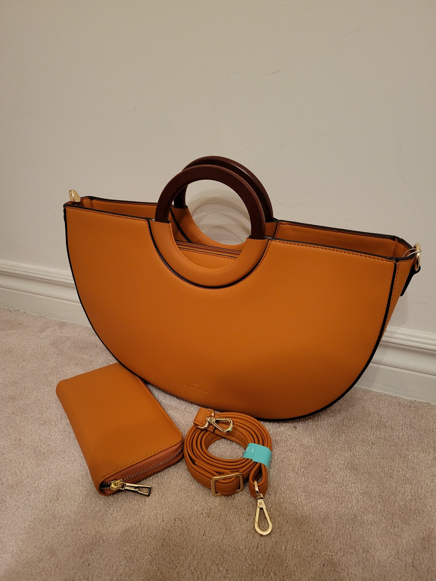 Classy Structure Bag: L16.5xW4xH9.5" Single Compartment with Purse Polyurethane (Brown)