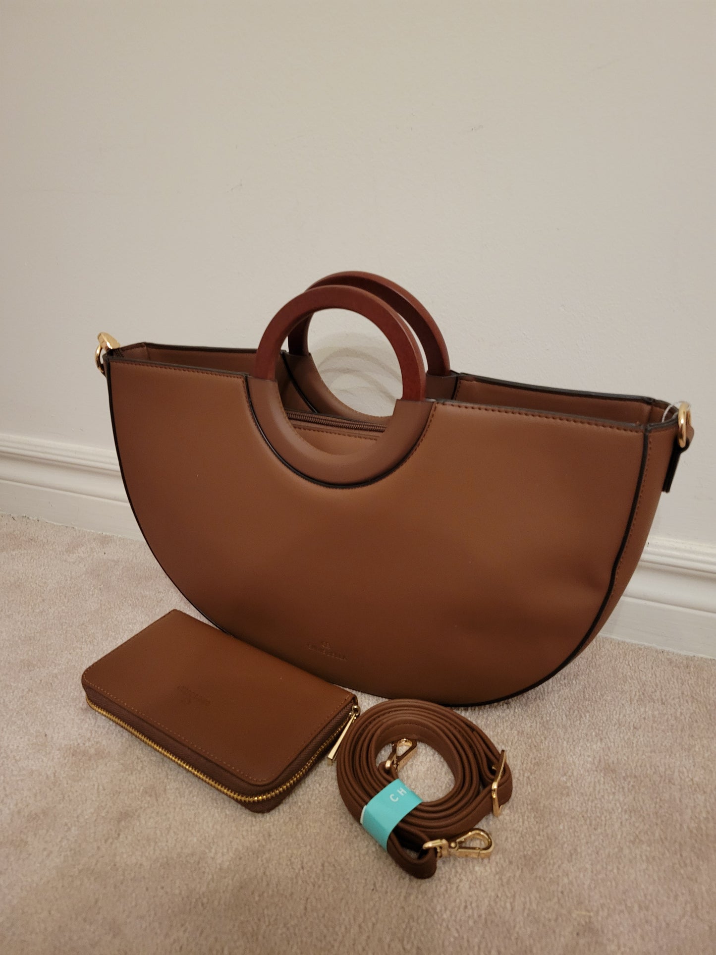 Classy Structure Bag: L16.5xW4xH9.5" Single Compartment with Purse Polyurethane (Coffee)