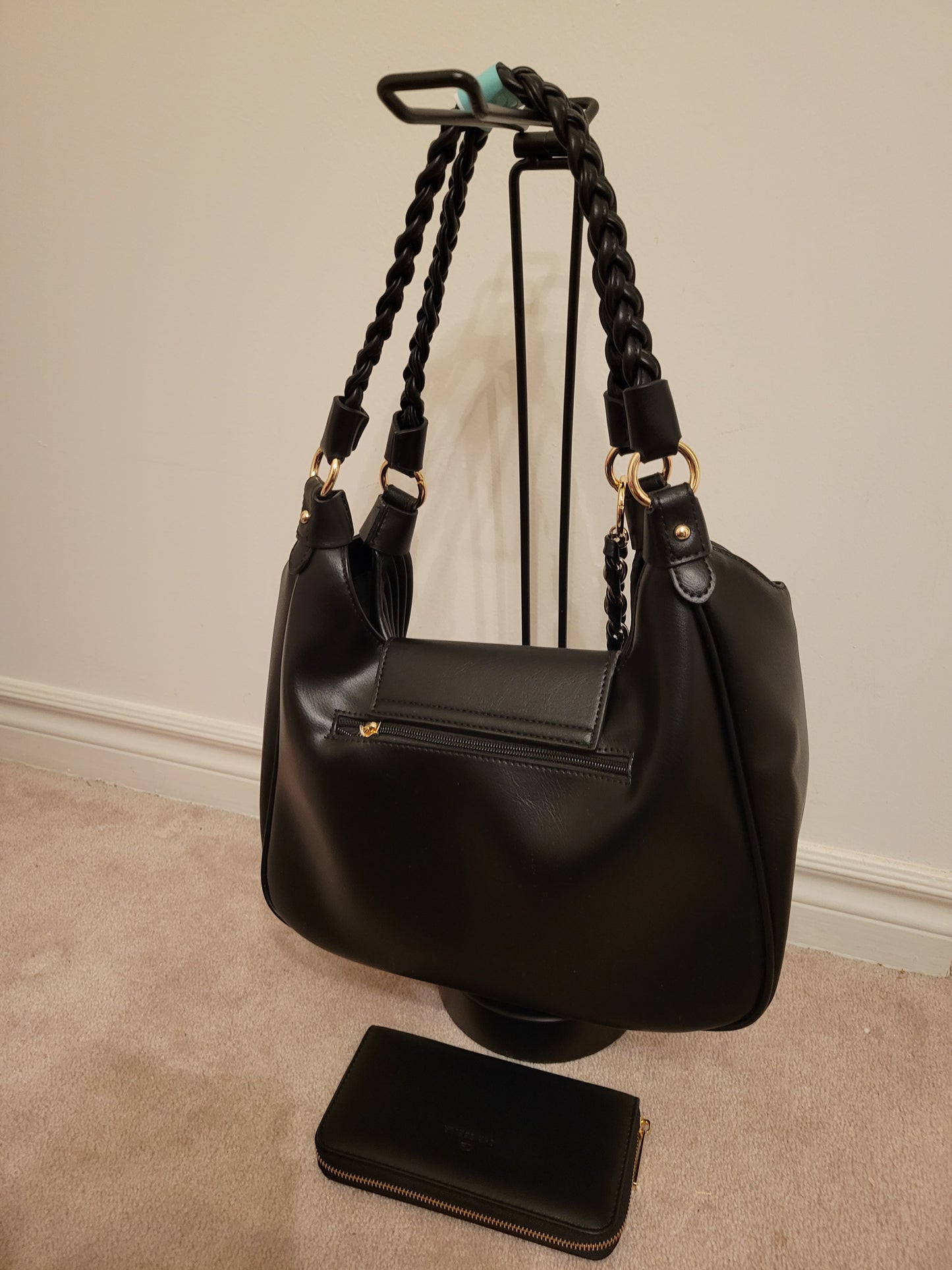 Classy Hobo Bag: L14xW5xH12" Single Compartment Polyurethane (Black)