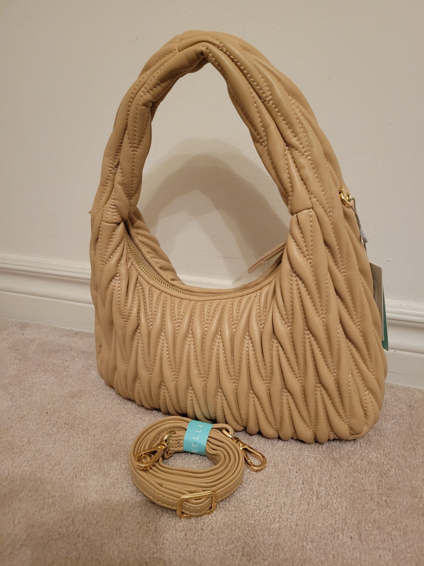 Chic Pleated Soft Hobo Bag: Single Compartment Soft Polyurethane (Beige)