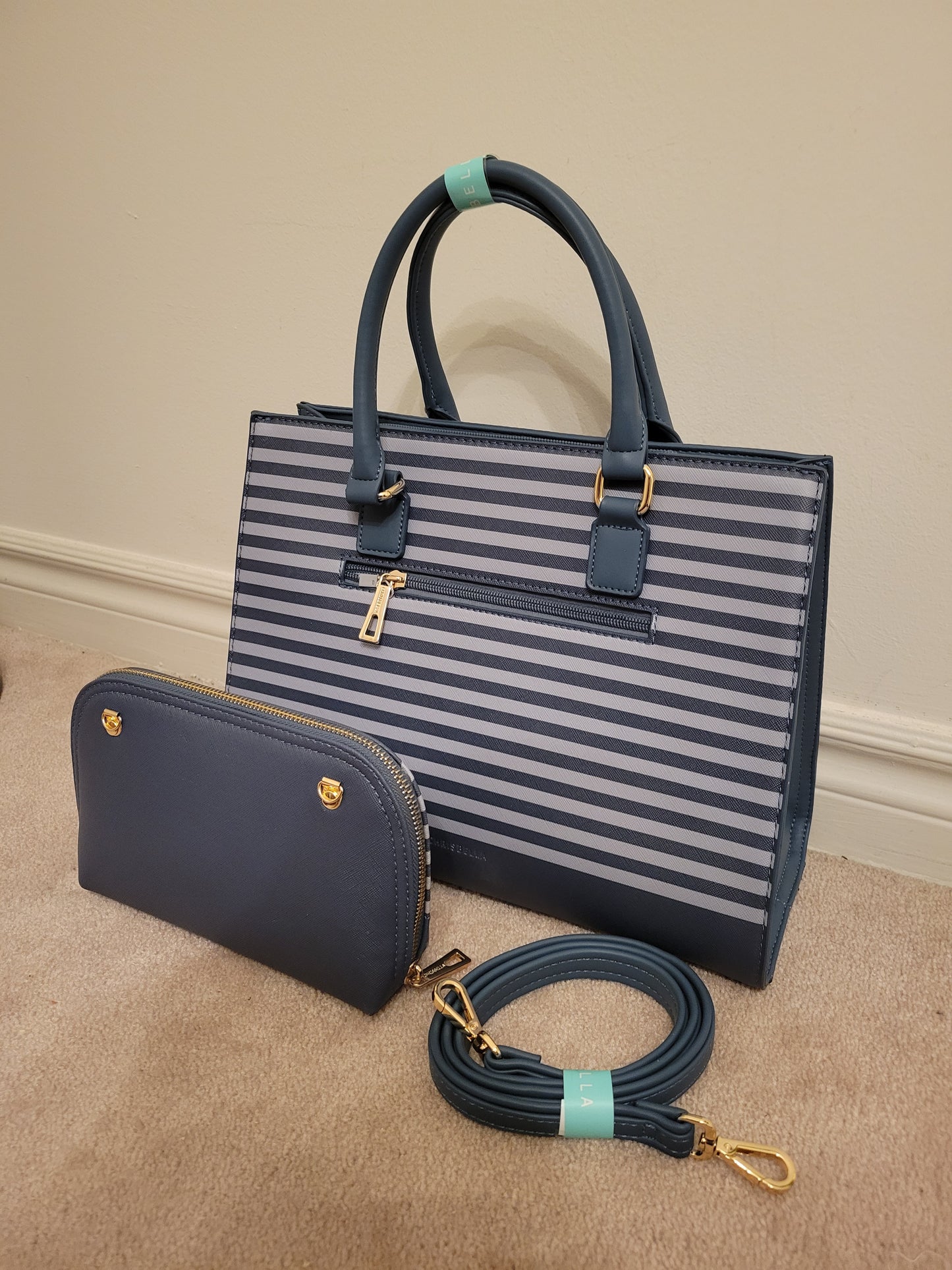 Ladies Single Compartment with Clutch Bag inside Polyurethane New Design Structure Bag (BlueMulti)