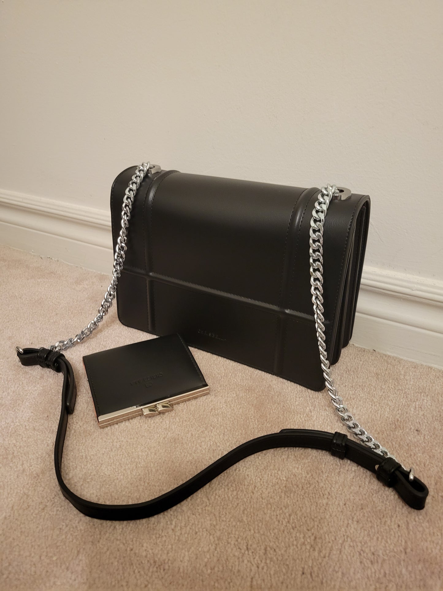 Classy Press Lock Structure Bag: L10xW4xH7.25" Double Compartment with Purse Polyurethane (Black)