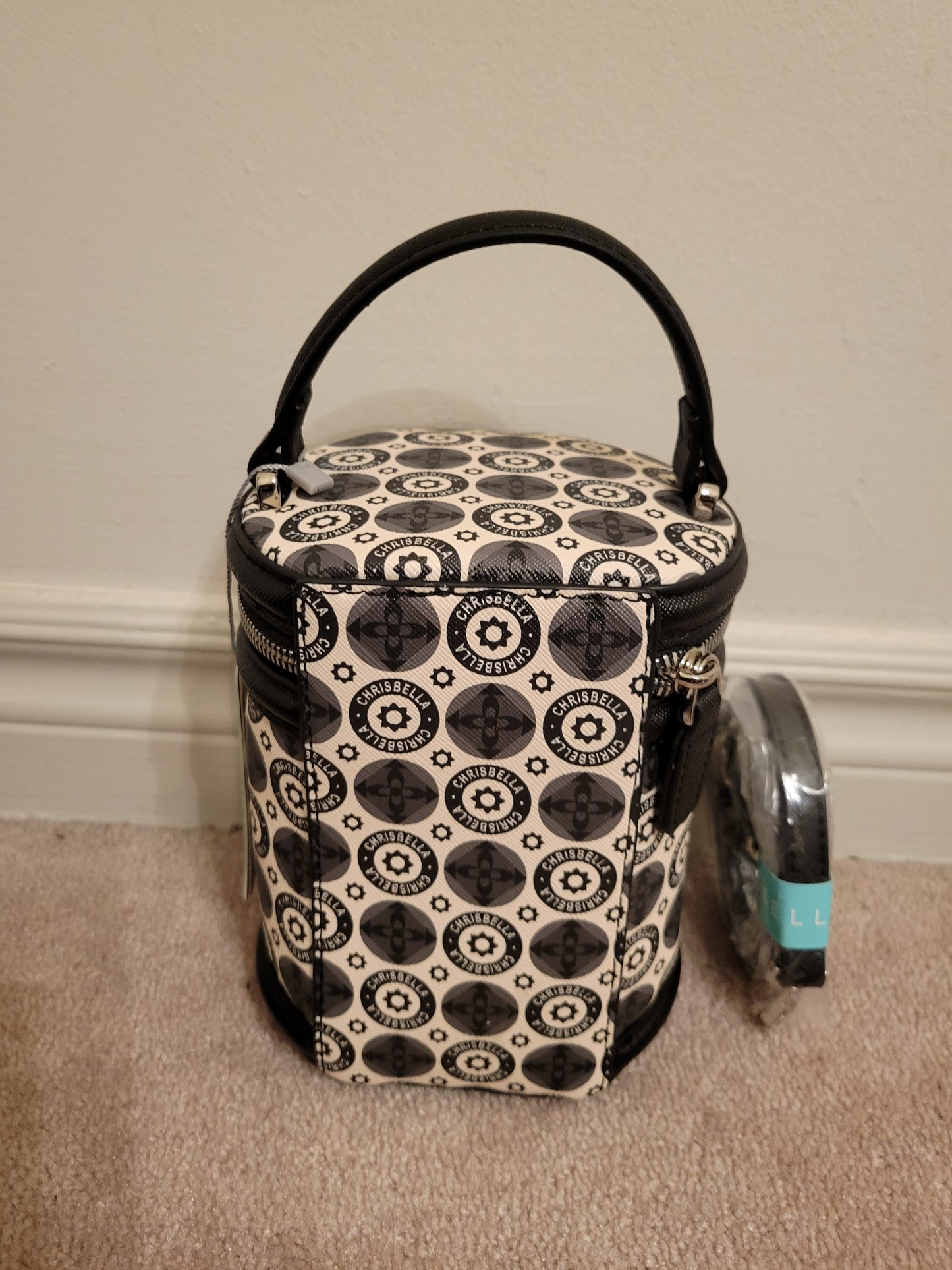 Cute Barrel Shape Bag: Single Compartment Polyurethane (LtBlackMulti)