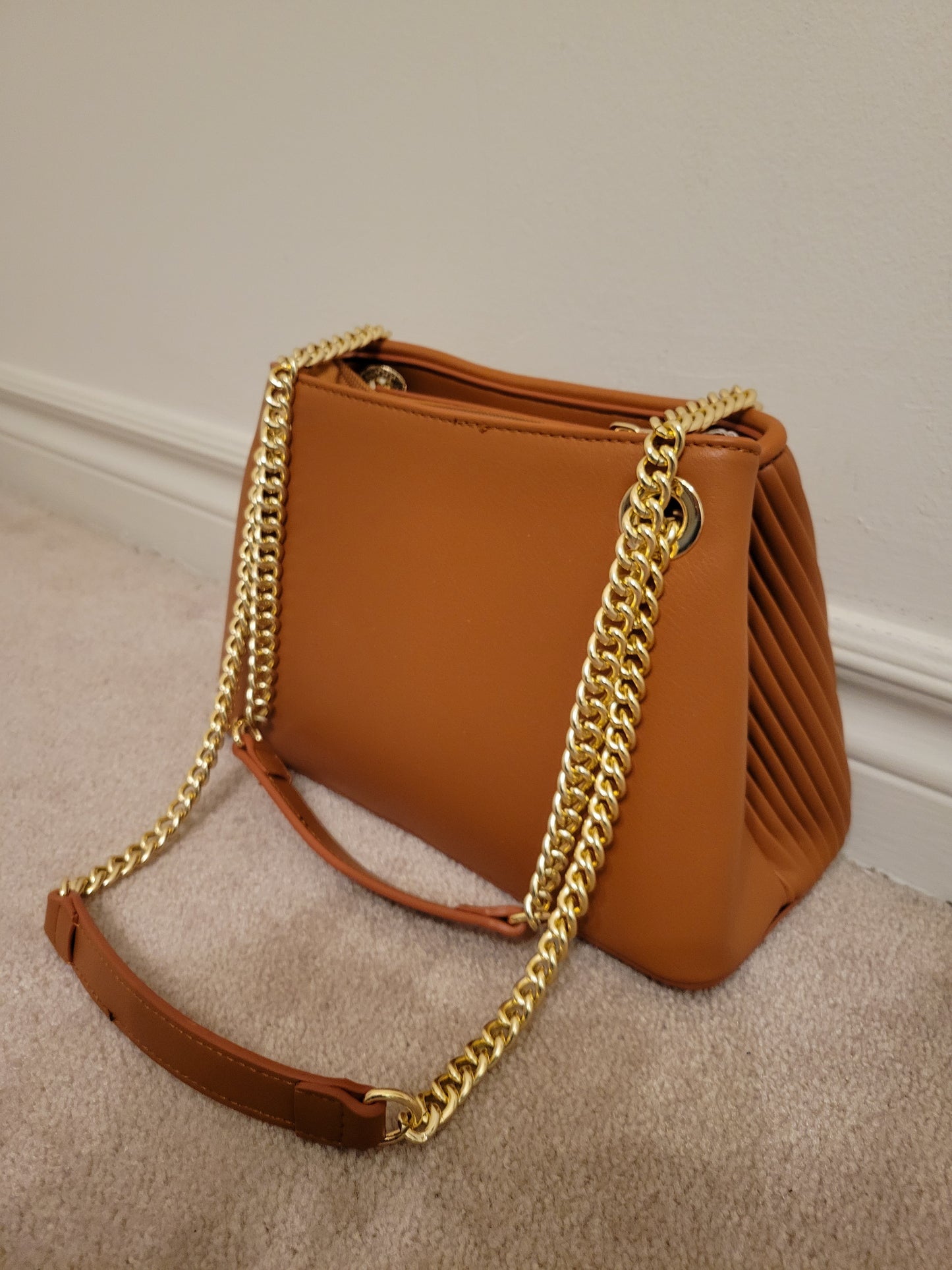 Classy Pleated Panel Bag: Double Compartment Polyurethane (LtBrown)